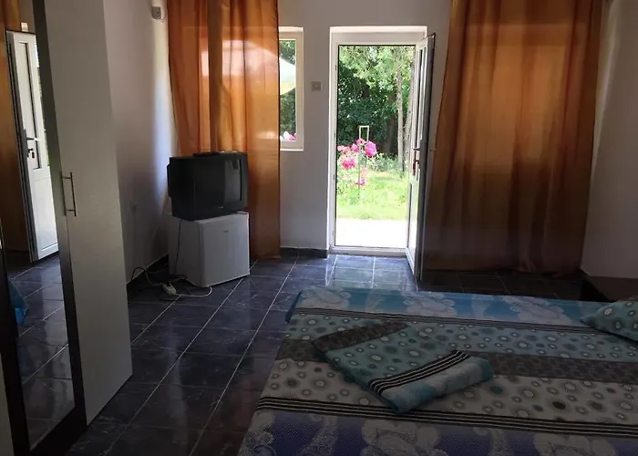 Bungalow Eforie Nord ロッジ *